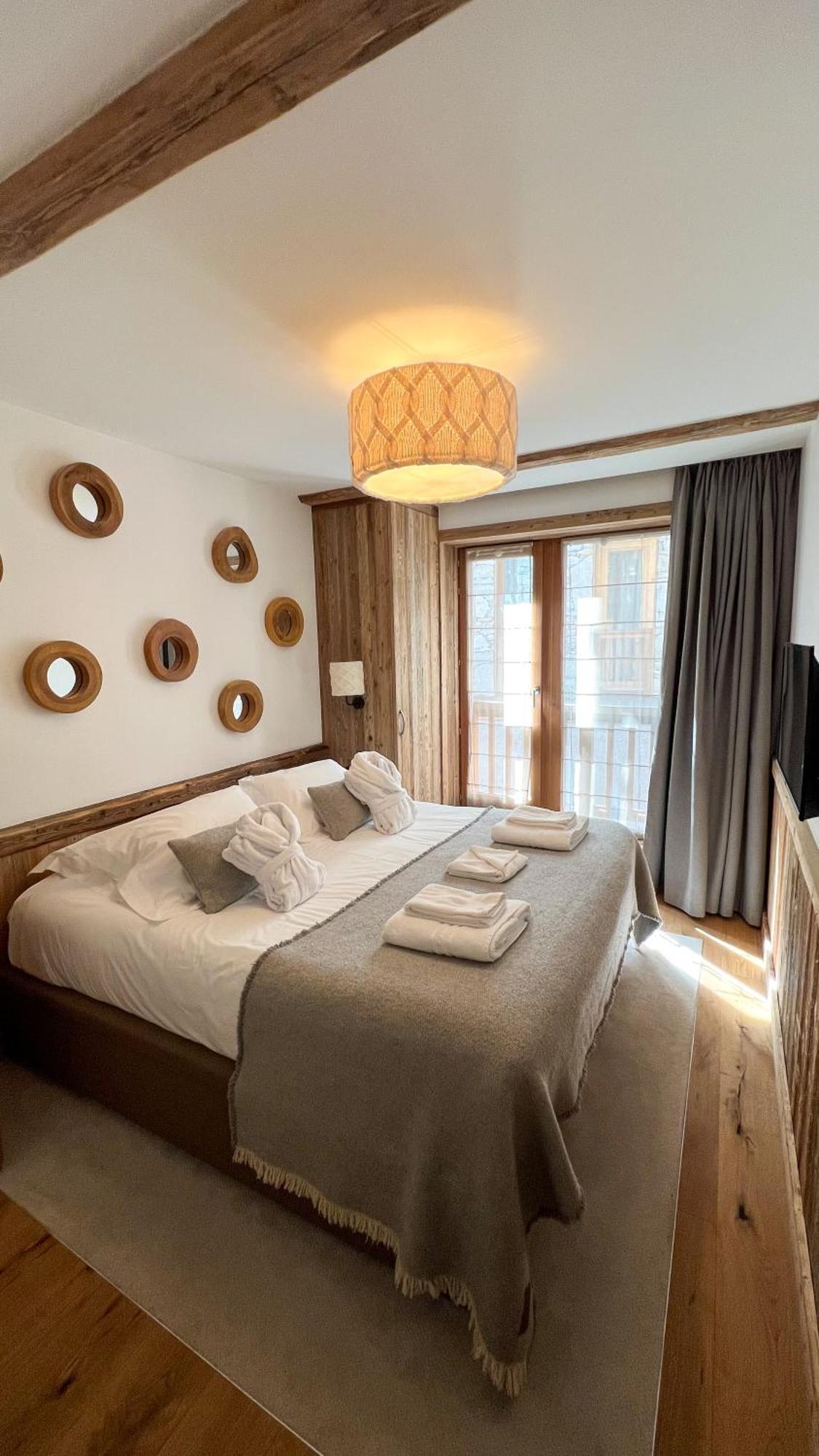 Hotel Mont-Blanc Val D'Isere ภายนอก รูปภาพ