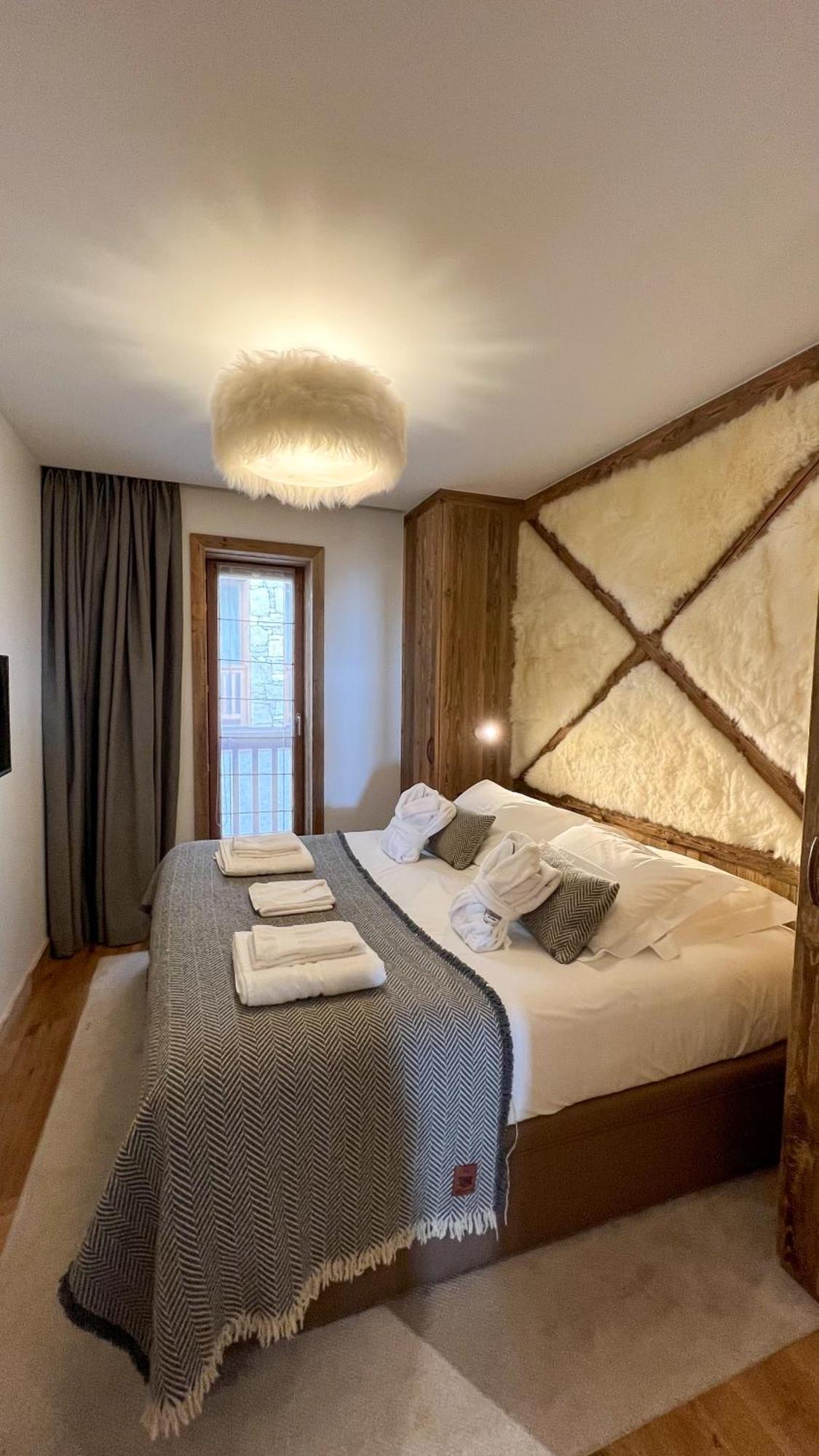 Hotel Mont-Blanc Val D'Isere ภายนอก รูปภาพ
